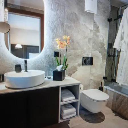 3 Bdr Apartment Zermatt * ツェルマット